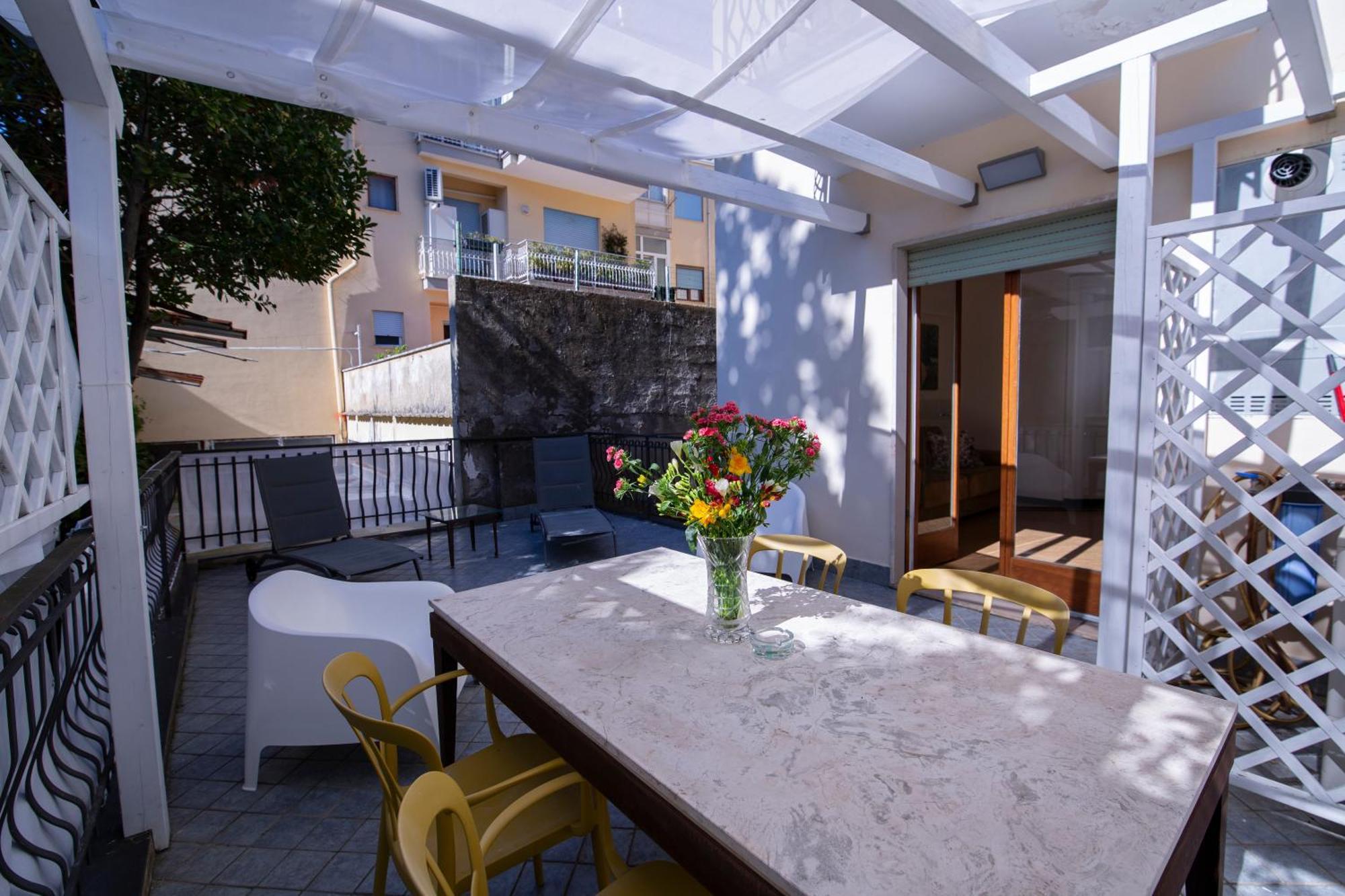 Appartamento Casa Gralume Sorrento Esterno foto